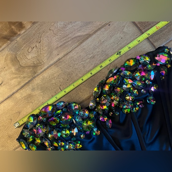 Sherri Hill Black Feather Strapless Dress - Picture 6 of 8